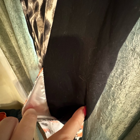 Vintage Tahari Size 0 A-Line Beautiful orange, black and grey. It has pockets!! - Picture 5 of 6